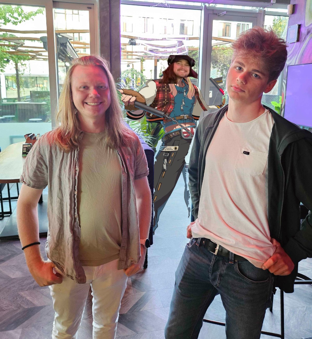 feffe till vänster (3:a), Jenxey till höger (1:a), en dålig photoshop på Oskar i bakgrunden (2:a)